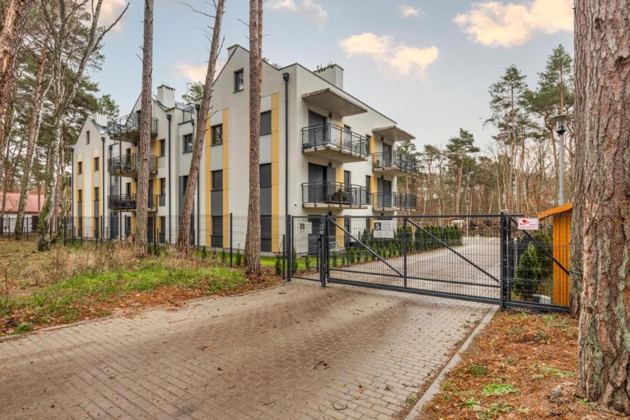 Apartament By Karol Мендзиводзе Екстериор снимка